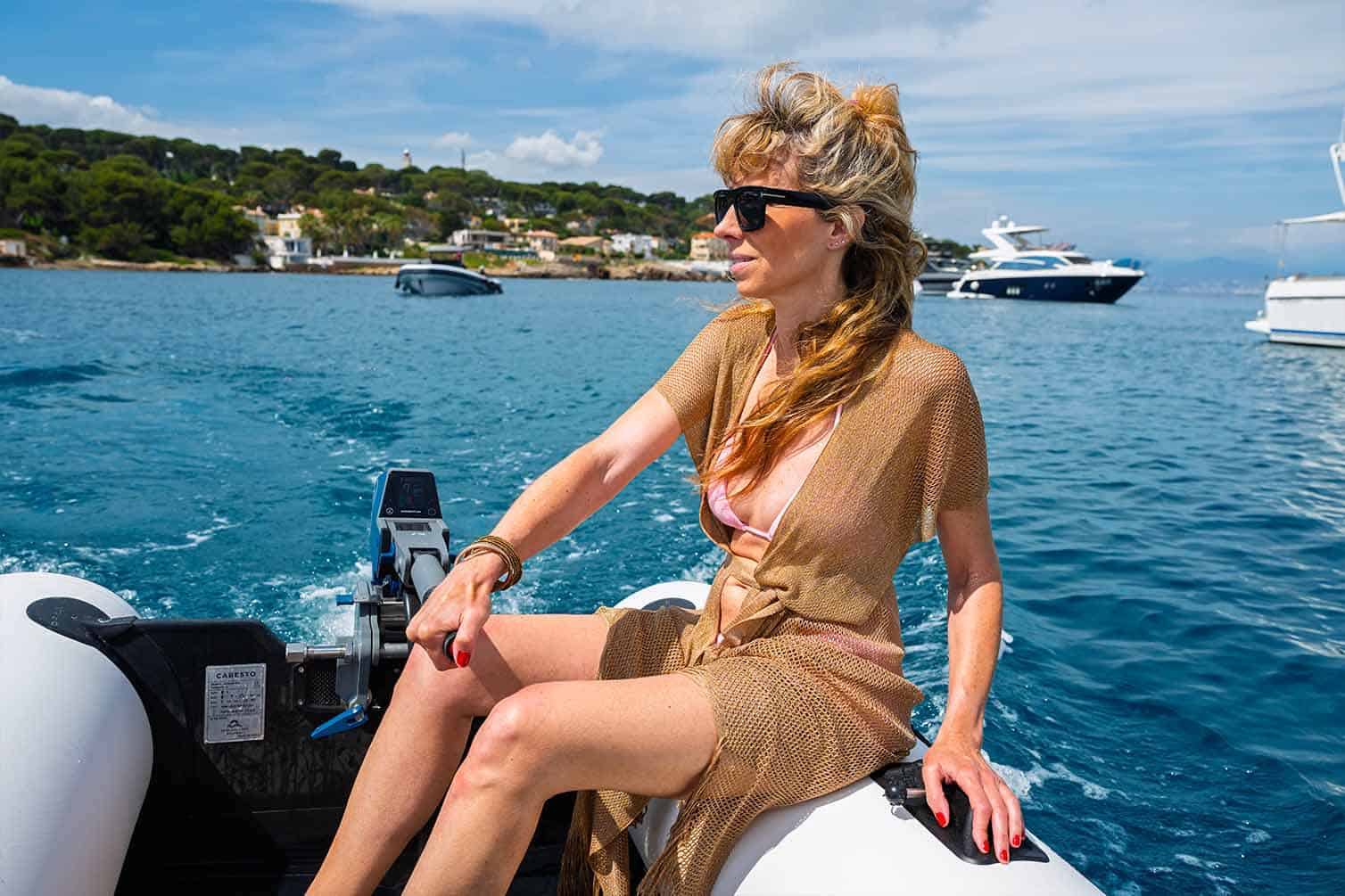 Read more about the article Benefits of Electric Marine Engine: Savings and Ecology in 2026